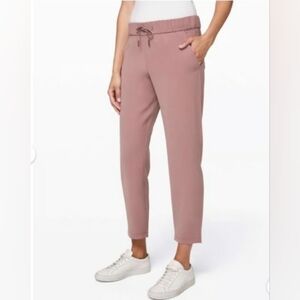 Lululemon Women's 'On The Fly' Woven High Rise 7/8 Pants in Red Dust - Size 4